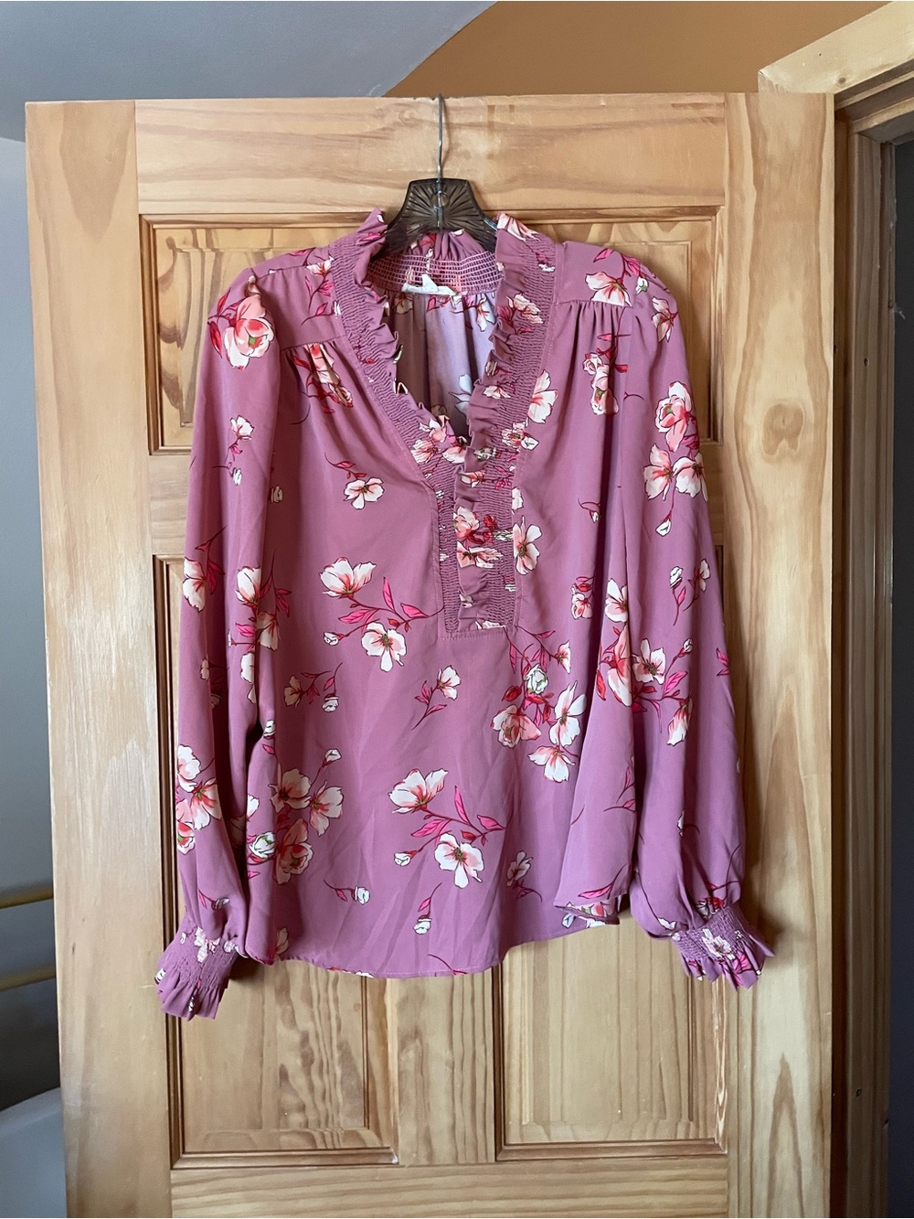 easel Mauve Pink Floral Ruffle V-Neck Blouse